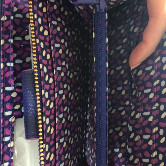 Vera Bradley zipper wallet with compartments - Picture 4 of 8